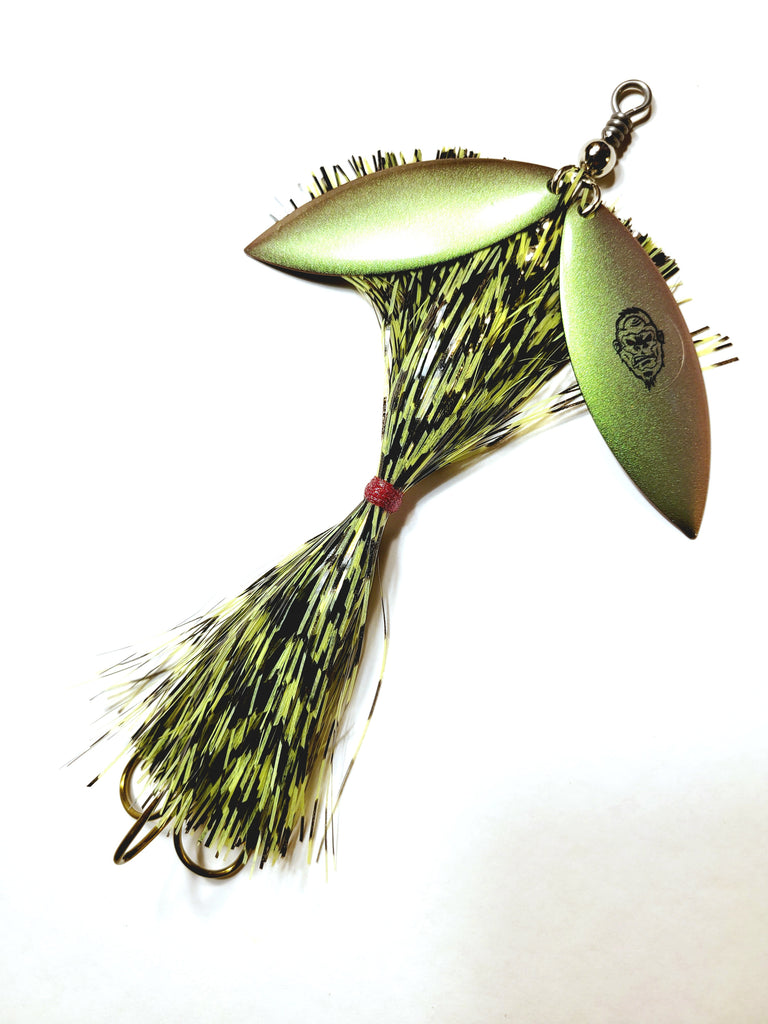 Double6 Tinsel 'Lil' Willy'', Muskie/Pike Bucktail – Sasquatch Lure Co.